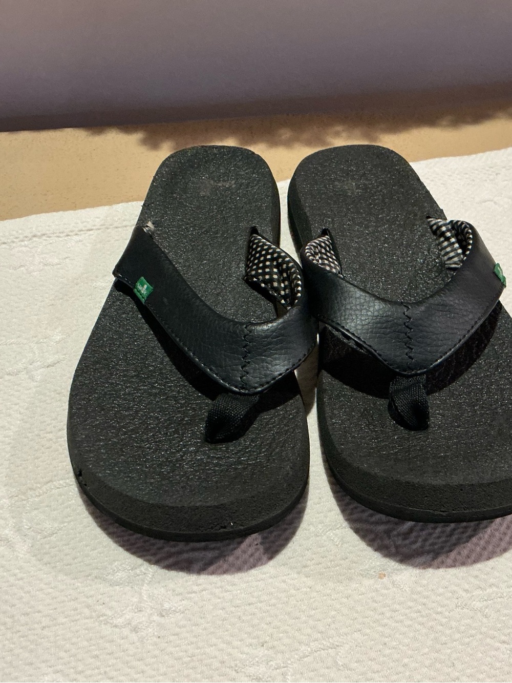 EUC Sanuk Yoga Mat Flip Flops Size 7